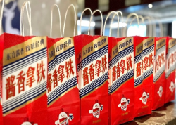 大牌聯(lián)名，好玩